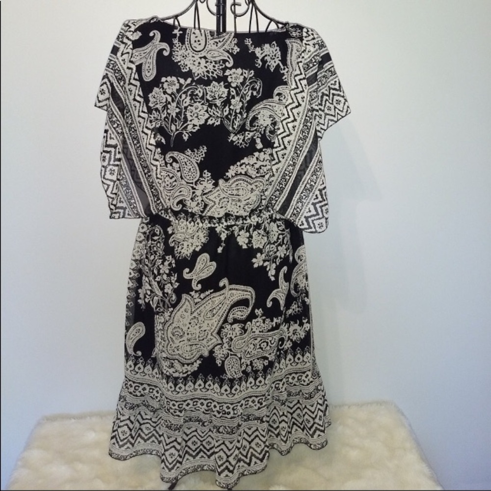 One World Boho Artsy Peasant Dress